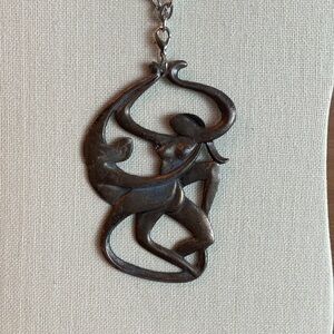 Elegant Silver Pendant Necklace